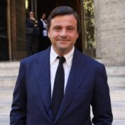 ministro Calenda